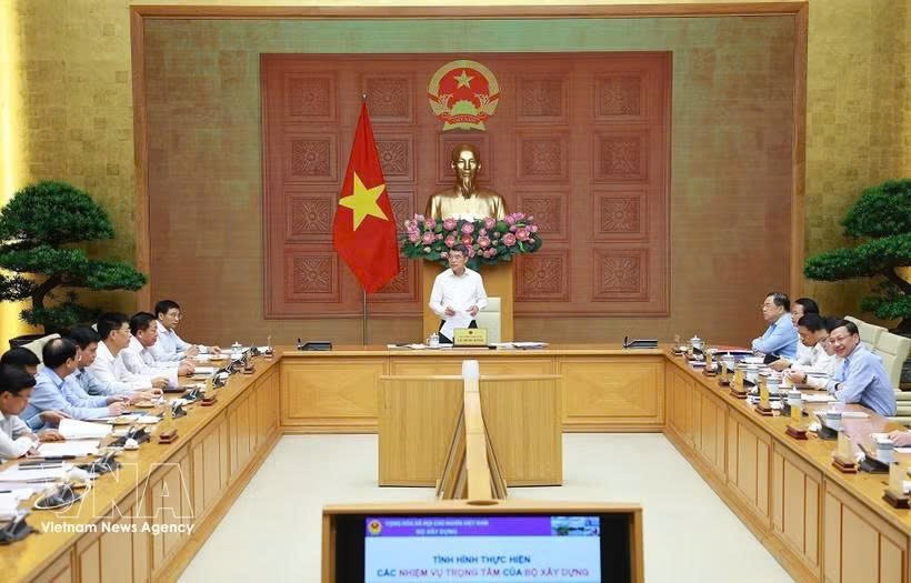 越南政府总理黎明兴4月29日主持召开与建设部的工作会议。