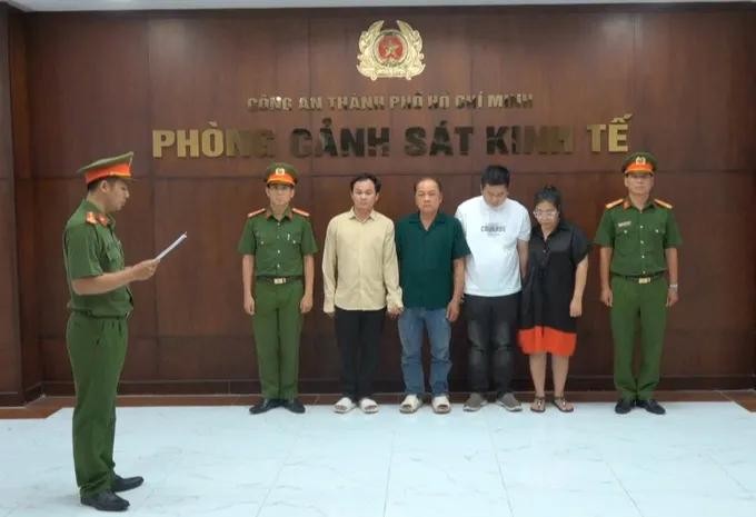 涉案人在公安机关。