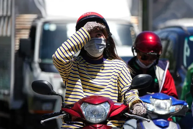 南部进入持续高温天气，有些地方超过37度。