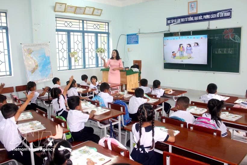 同奈市保障少数民族地区教学条件。