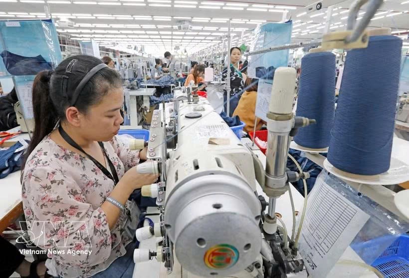 纺织品服装对越南出口活动做出重要贡献。