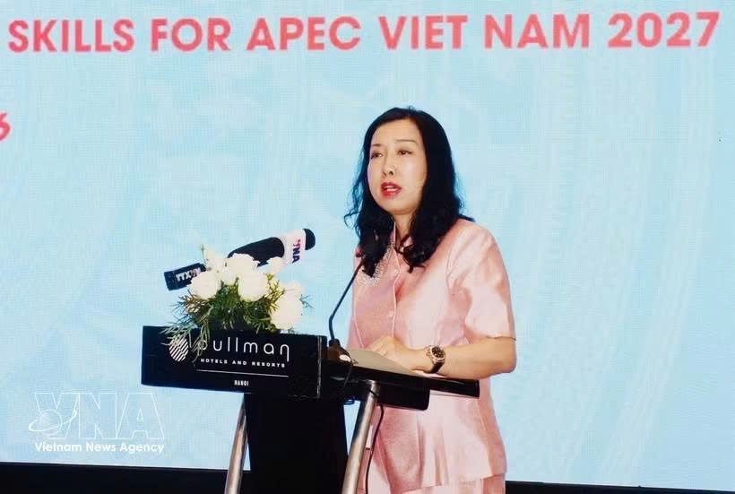 越南外交部副部长黎氏秋姮发表讲话。