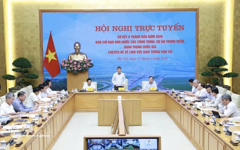 越南政府总理黎明兴主持召开交通运输领域国家重点工程项目指委会2026年上半年工作总结会议。
