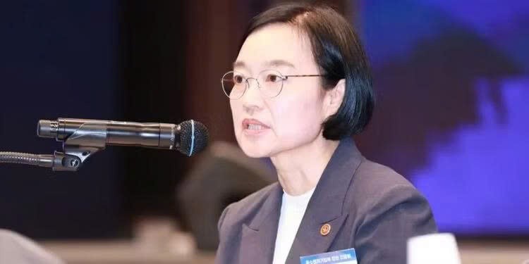 电韩成淑（Han Seong Sook）。图自koreatechdesk.com