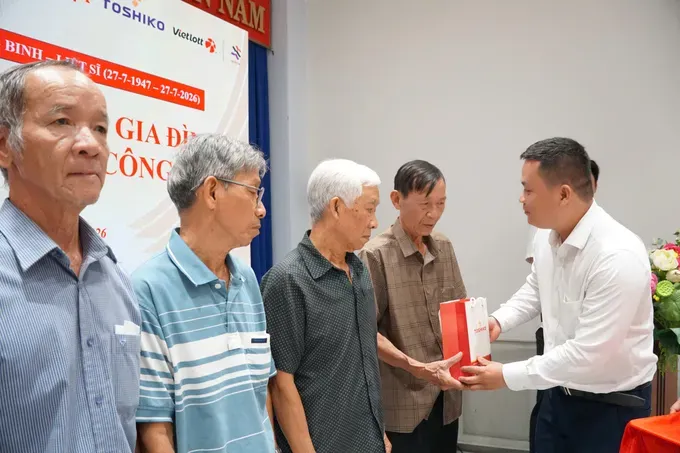 tang-qua-27-7-tai-phuong-ba-ria-1-5858-3795.jpg