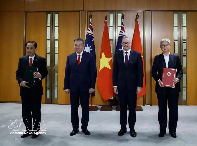 越南党中央总书记、国家主席苏林出席越澳两国合作文件交换仪式。图自越通社