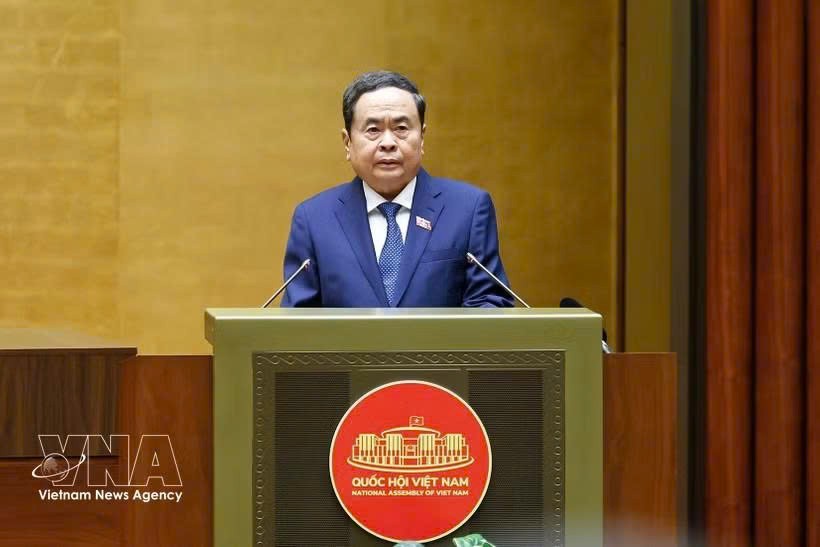 越南国会主席陈青敏主持会议。图自越通社