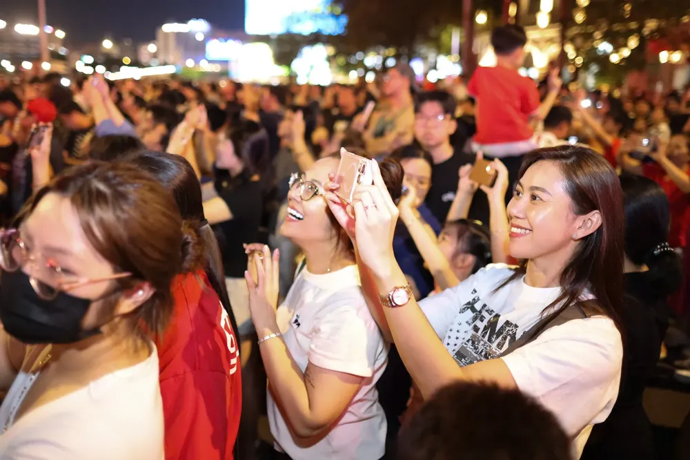 15- pháo hoa.jpg