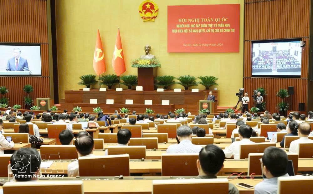 hoi-nghi-toan-quoc-nghien-cuu-hoc-tap-quan-triet-va-trien-khai-mot-so-nghi-quyet-chi-thi-cua-bo-chinh-tri.jpg
