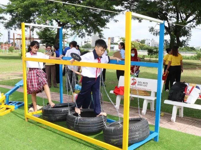 4- Trẻ- em -trải -nghiệm- tại -khu- vui- chơi -vừa- được- nâng- cấp.jpg