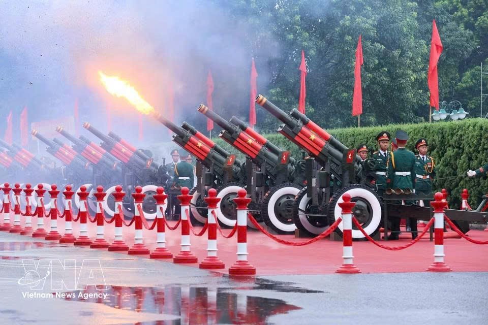 3- đón-tiếp.jpg