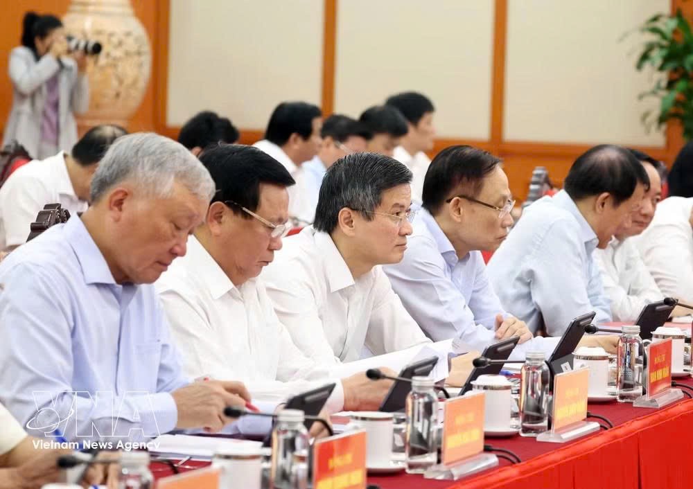 tong-bi-thu-chu-tich-nuoc-to-lam-chu-tri-phien-hop-thu-hai-ban-chi-dao-tong-ket-100-nam-dang-lanh-dao-cach-mang-viet-nam.jpg