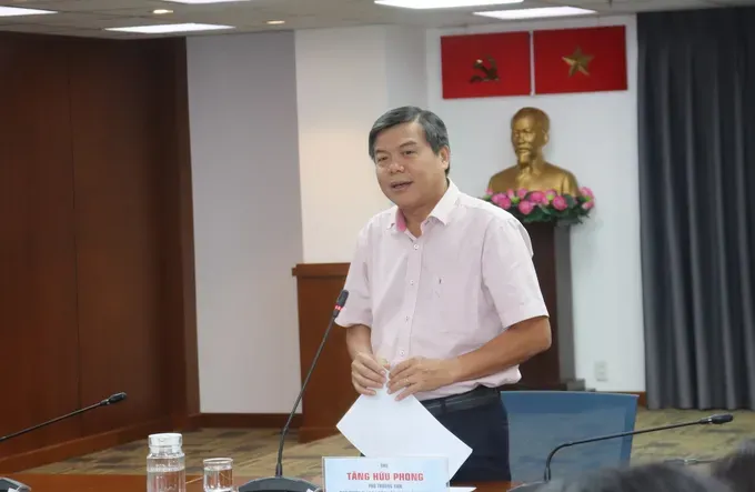 1- Tăng Hữu Phong .jpg