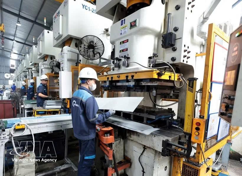 位于北宁省的AUTOMECH 机械设备及解决方案股份公司年均营业额约为 1 万亿元，为600 多名工人提供就业机会。图自越通社