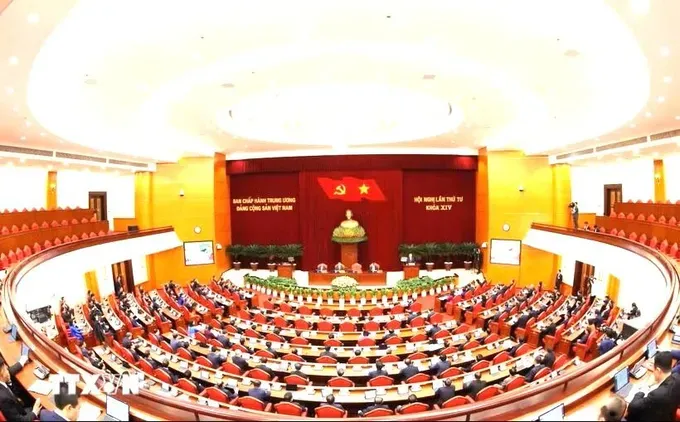 党第十四届中央委员会第四次全体会议。图自越通社