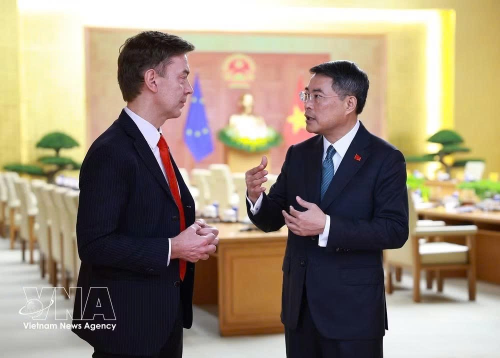 thu-tuong-tiep-dai-su-dai-bien-phai-doan-lien-minh-chau-au-tai-viet-nam-2.jpg