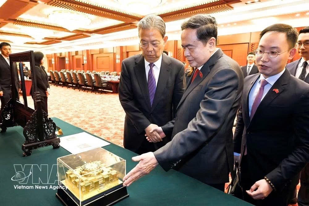 potal-chu-tich-quoc-hoi-hoi-dam-voi-uy-vien-truong-nhan-dai-toan-quoc-trung-quoc-4.jpg