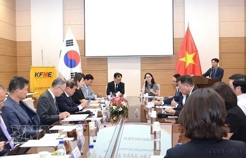 potal-ngay-doanh-nhan-viet-nam-1310-doanh-nhan-viet-nam-tien-phong-doi-moi-kien-tao-dong-luc-phat-trien.jpg
