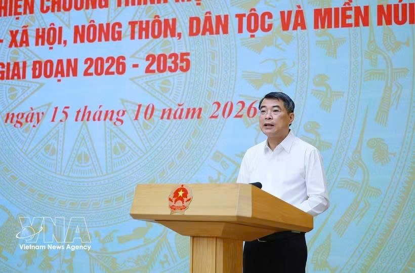 越南政府总理黎明兴在会议上发表讲话。图自越通社