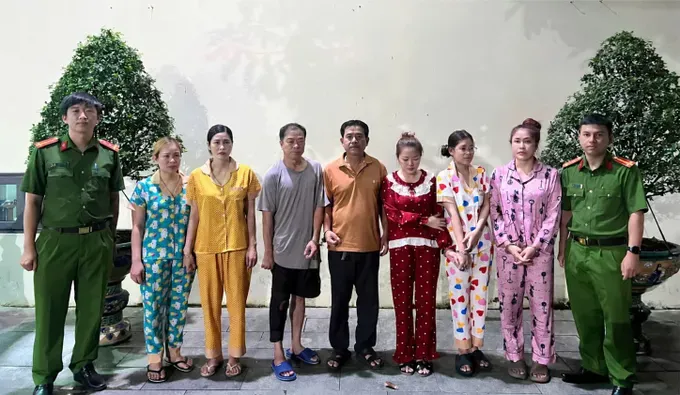 警方对犯下“中介卖淫”罪名的多名嫌犯作出起诉。图: 市公安厅