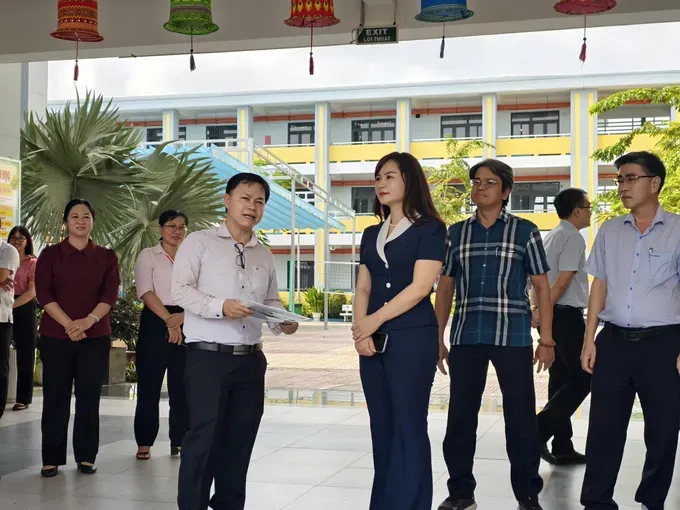 doan-khao-sat-o-truong-truong-tieu-hoc-thcs-ta-uyen-2212-23.jpg