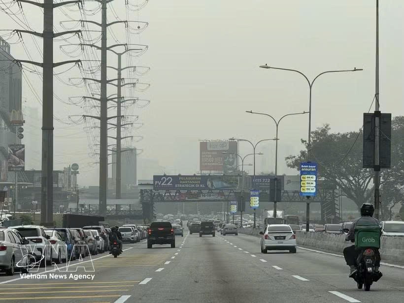 马来西亚烟霾污染严重。图自越通社