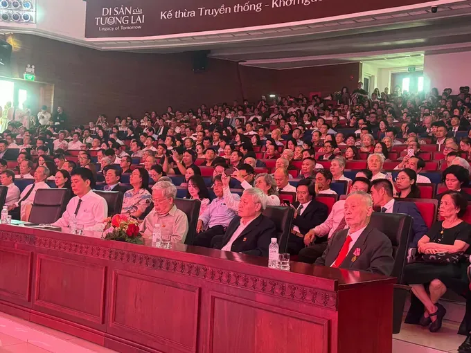 2-Các đại biểu tham dự lễ kỷ niệm 50 năm Trường ĐH Kiến trúc TPHCM.jpg