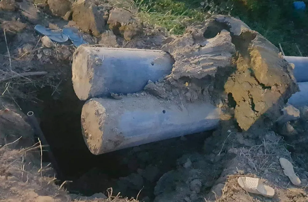 Ngã trụ điện, 2 công nhân thương vong ảnh 2