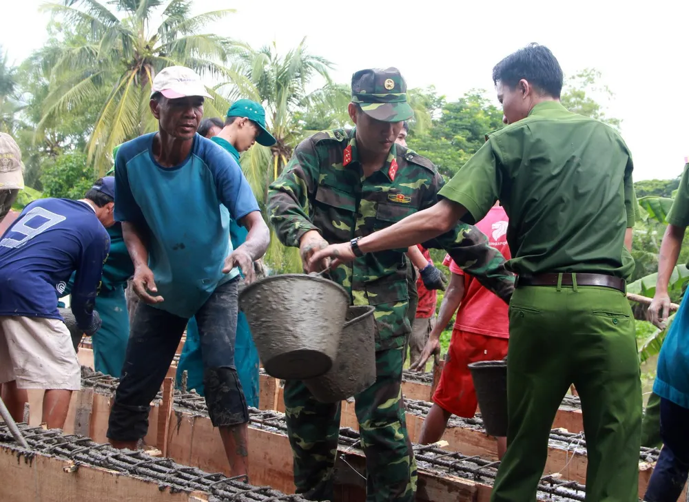 Hơn 40 cây cầu bê tông nông thôn có vốn “0 đồng” ảnh 3