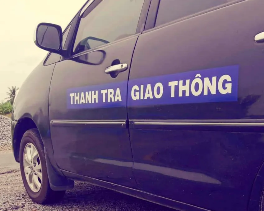 Kiên Giang: Xử lý sai phạm việc sử dụng xe công đi dự tiệc ảnh 2