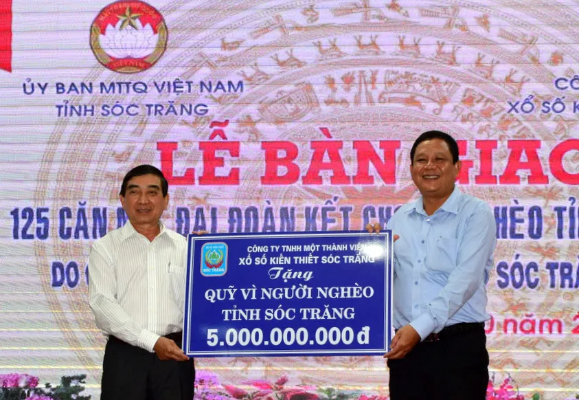 Sóc Trăng trao 125 căn nhà đại đoàn kết cho hộ nghèo ảnh 3