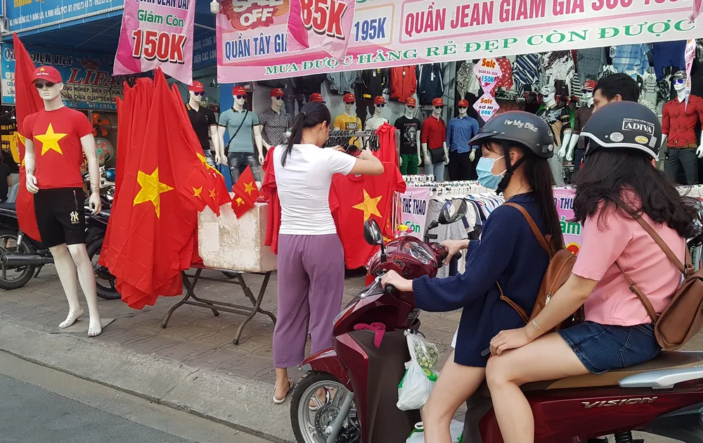 Tây Đô tưng bừng trước giờ bóng lăn ảnh 4