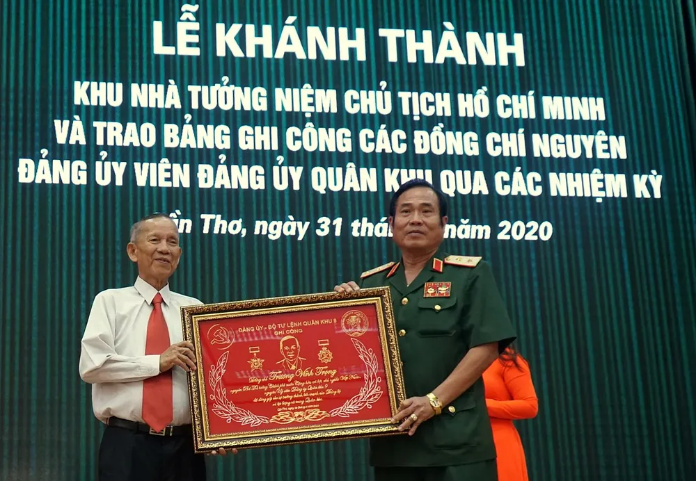 Khánh thành Khu nhà tưởng niệm Chủ tịch Hồ Chí Minh tại Quân khu 9 ảnh 3