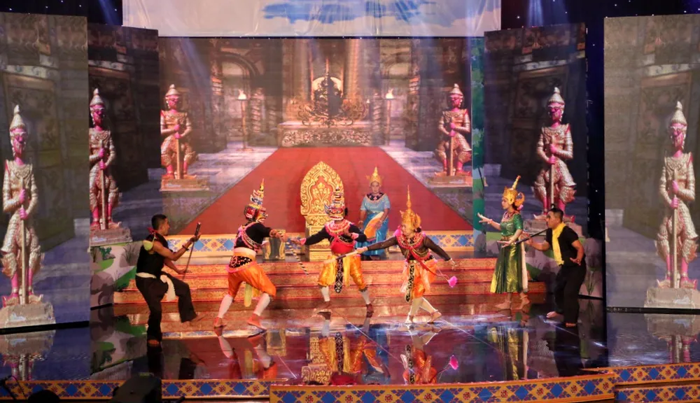 Nhạc ngũ âm, múa Rom-Vong, nghề làm bánh pía trở thành Di sản Văn hoá phi vật thể  ảnh 2