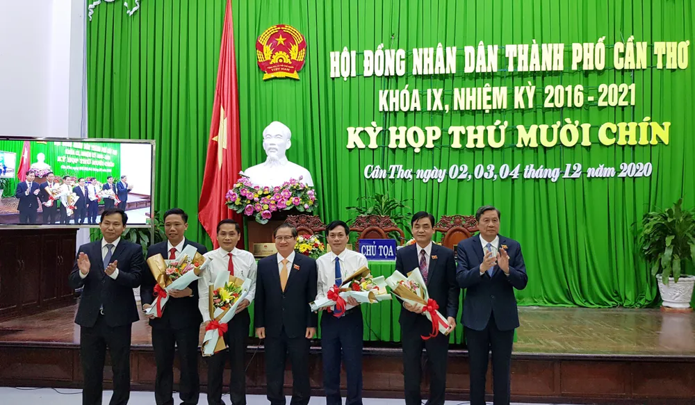 Cần Thơ có 3 tân Phó Chủ tịch UBND TP ảnh 1