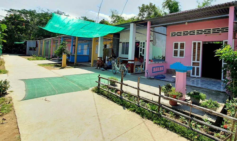 Lung linh “Sắc màu phum sóc” ảnh 8