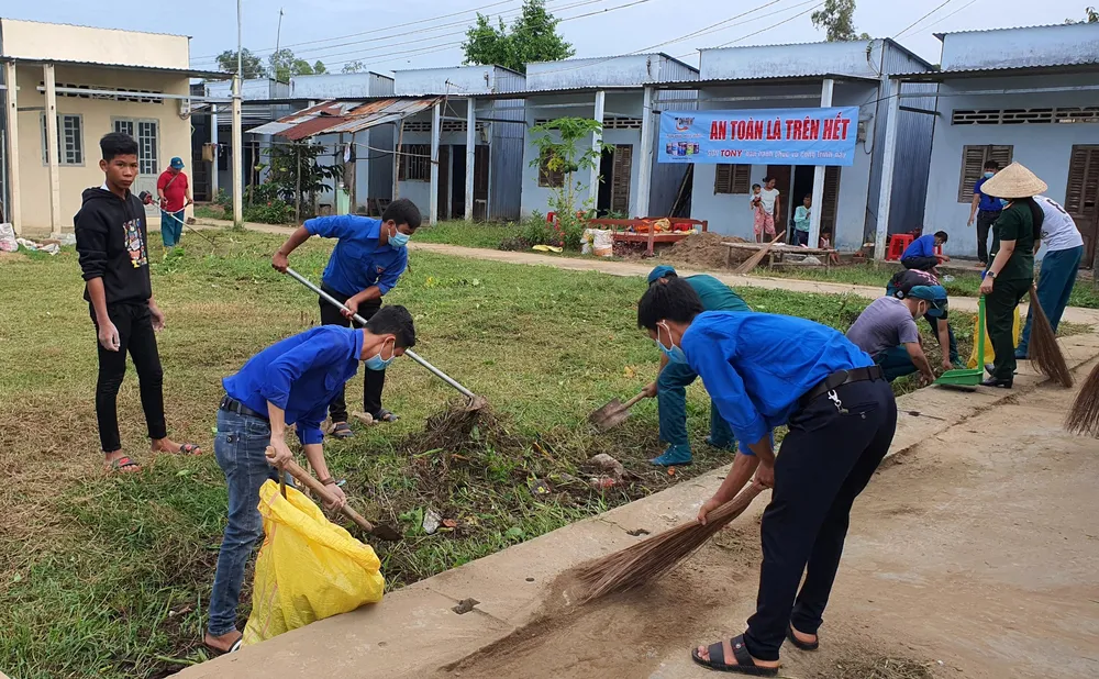 Lung linh “Sắc màu phum sóc” ảnh 3