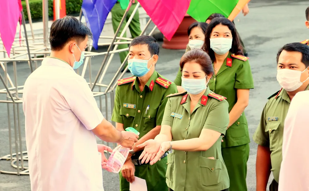 Cần Thơ tổ chức bầu cử sớm cho gần 5.000 cử tri ảnh 2