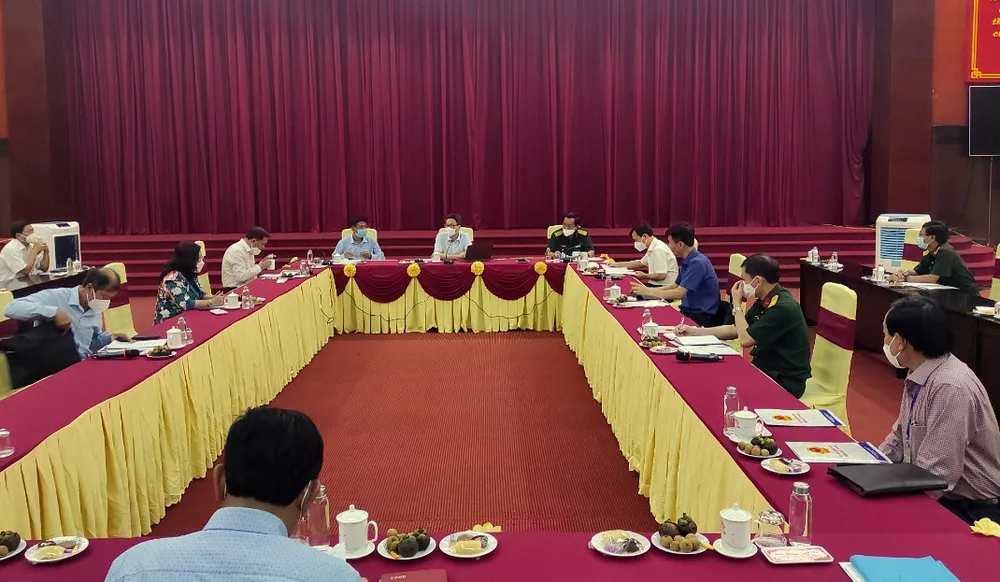 Phó Thủ tướng Vũ Đức Đam kiểm tra phòng chống dịch Covid-19 tại Sóc Trăng ảnh 1