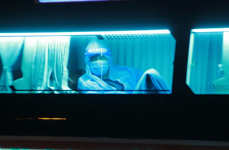 Cần Thơ đón hơn 300 người dân từ TPHCM về quê ảnh 3