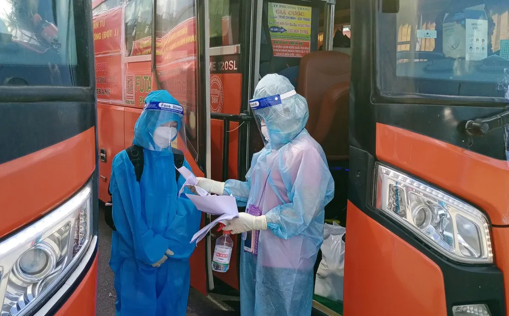 Sóc Trăng, Quảng Ngãi đón người dân từ TPHCM về quê ảnh 2