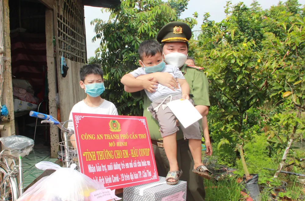 Công an TP Cần Thơ triển khai mô hình “Tình thương cho em, hậu Covid-19” ảnh 2