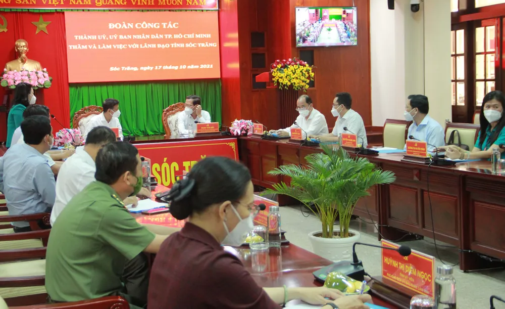 TPHCM hỗ trợ tỉnh Sóc Trăng 3 tỷ đồng phục vụ công tác phòng chống dịch Covid-19 ảnh 3