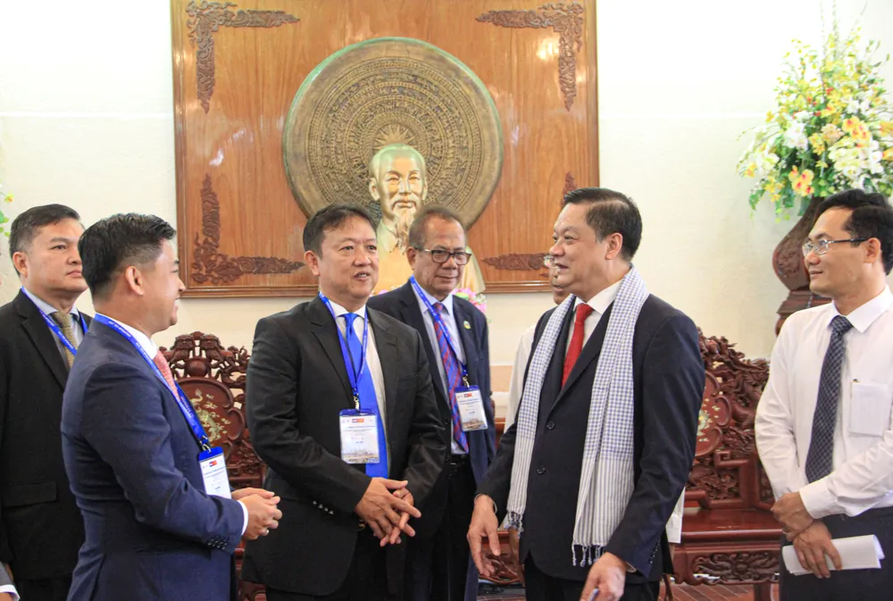 Hợp tác phát triển du lịch giữa TP Cần Thơ và nước bạn Campuchia ảnh 2