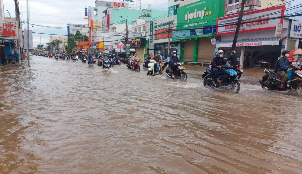 Nhiều địa phương cho học sinh nghỉ học do mưa lớn, ngập cục bộ ảnh 2