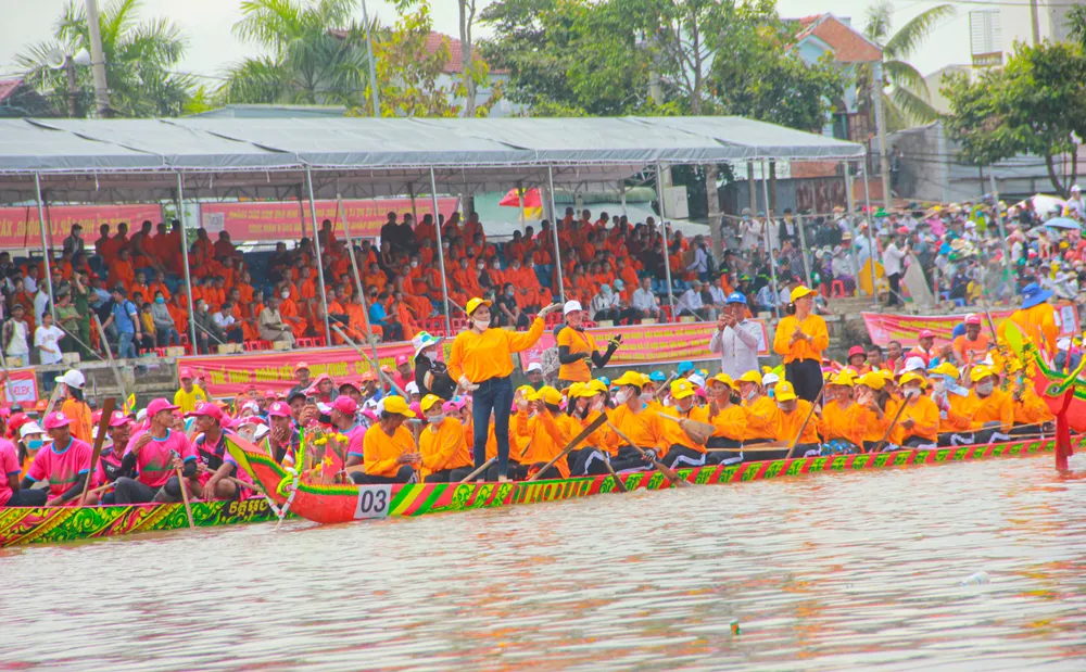 Khởi tranh Giải đua Ghe Ngo ĐBSCL lần thứ V ảnh 3