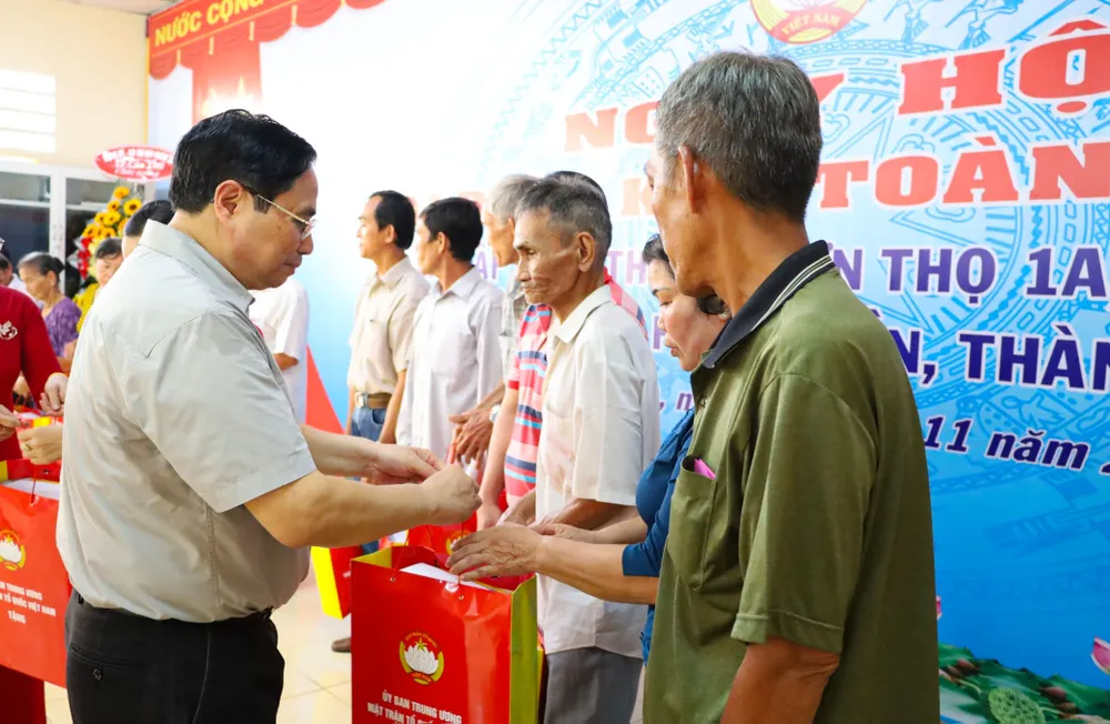Thủ tướng Phạm Minh Chính: Đoàn kết để hiện thực hóa khát vọng đưa đất nước phát triển hùng cường, thịnh vượng ảnh 4