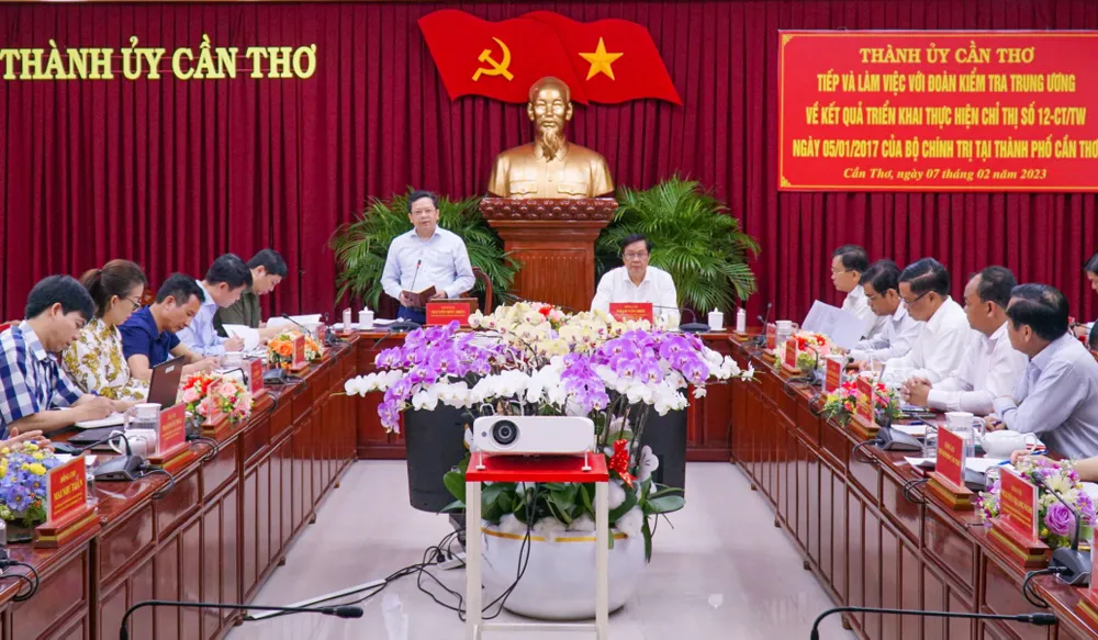 Phó Trưởng Ban Kinh tế Trung ương Nguyễn Đức Hiển phát biểu tại buổi làm việc