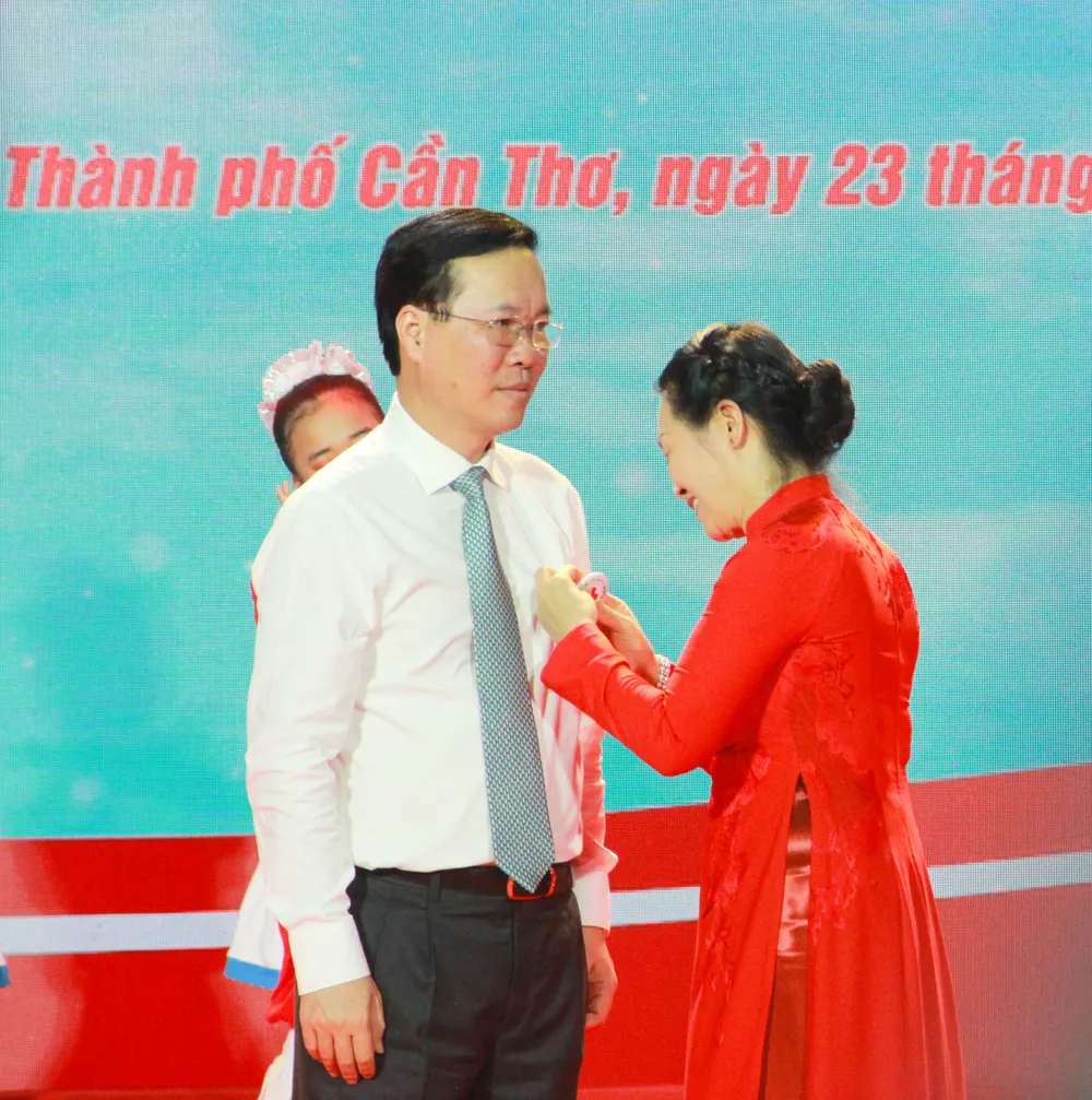 Chủ tịch nước Võ Văn Thưởng đón nhận nhiệm vụ Chủ tịch danh dự Hội Chữ thập đỏ Việt Nam