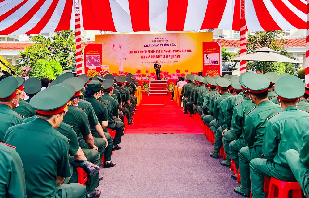 Quang cảnh buổi lễ khai mạc